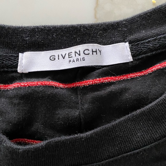 Givenchy Men’s T-shirt - Picture 2 of 6